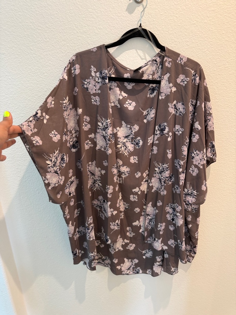 Floral Open Front Kimono Top - Taupe